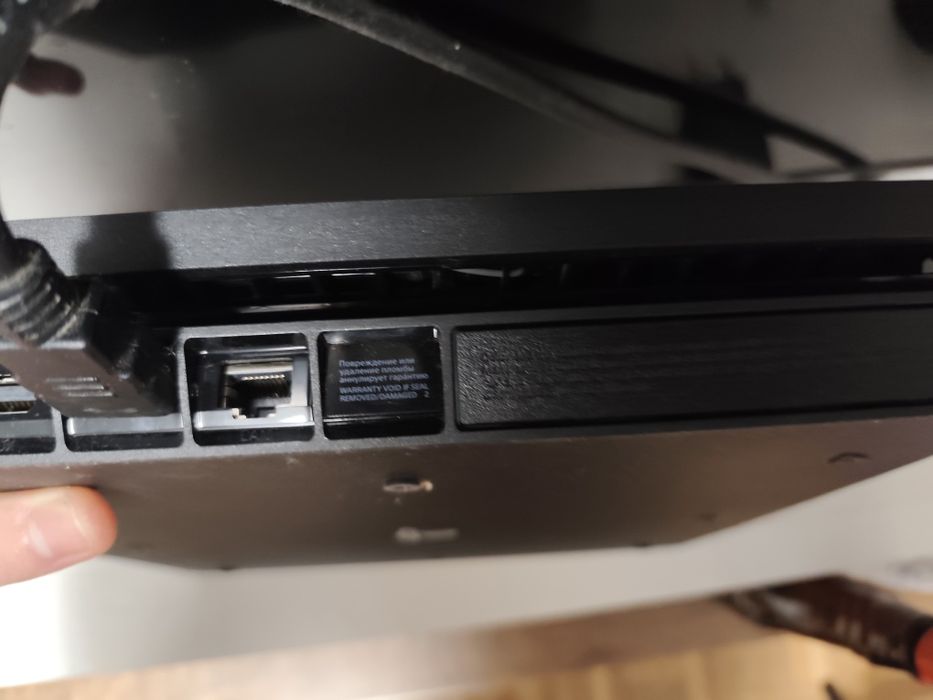 PS4 +2геймпада и аккаунт