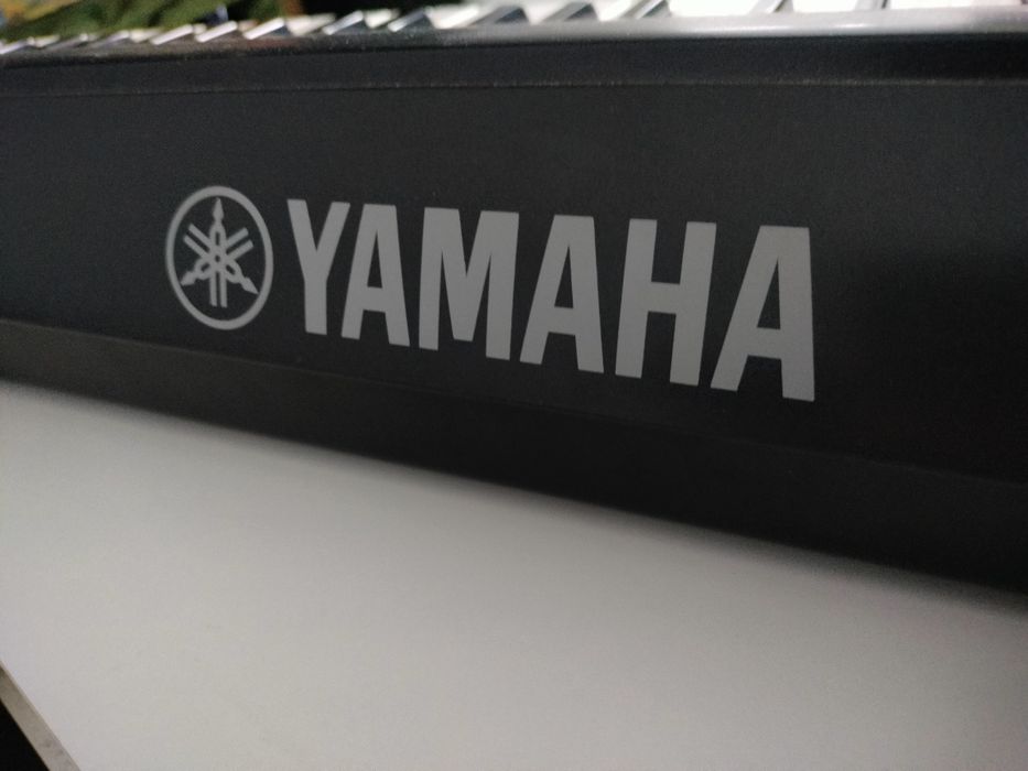 Pianino Yamaha  Piaggero NP-31