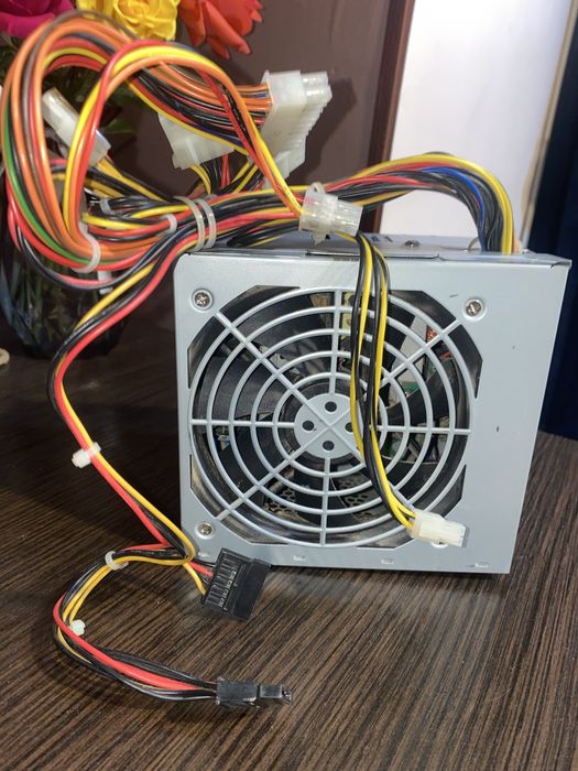 Продам старі запчастини