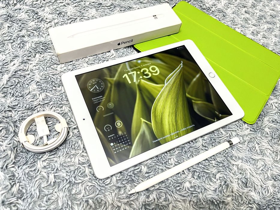 IPad 6 (128 gb) wi-fi, как новый + чехол! A1893