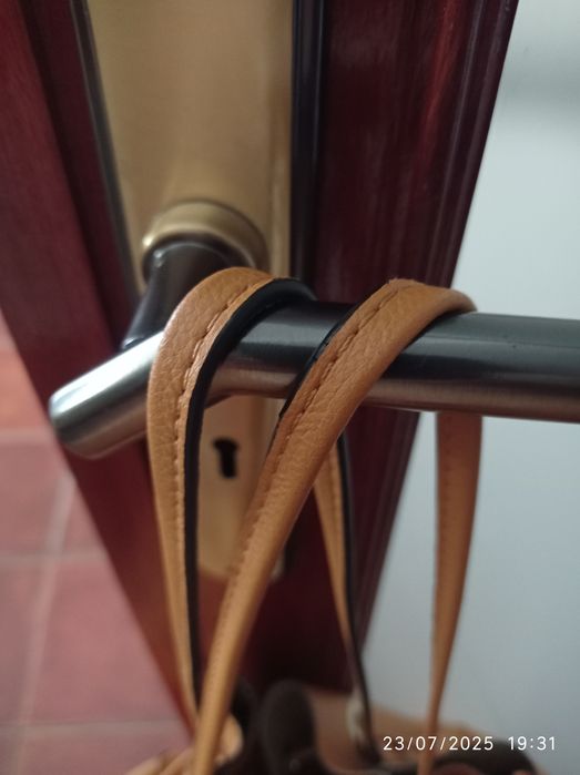 Carteira Zara pele sintética