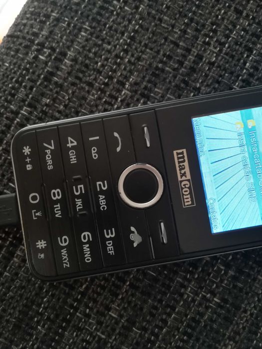 Nearly New Dual-SIM Mobile Phone63824210141059122