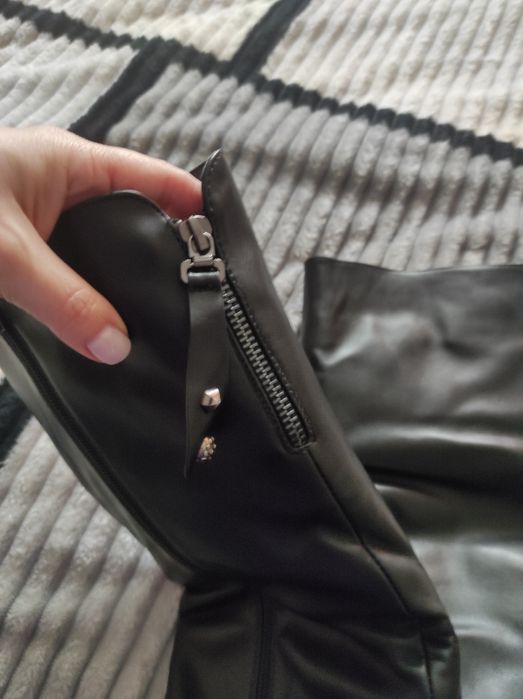 Чоботи, ботфорти