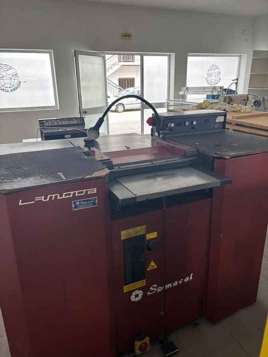 Máquina de igualizar Camoga