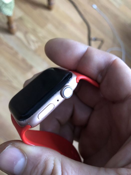 Наручные часы apple watch 4 44mm gold