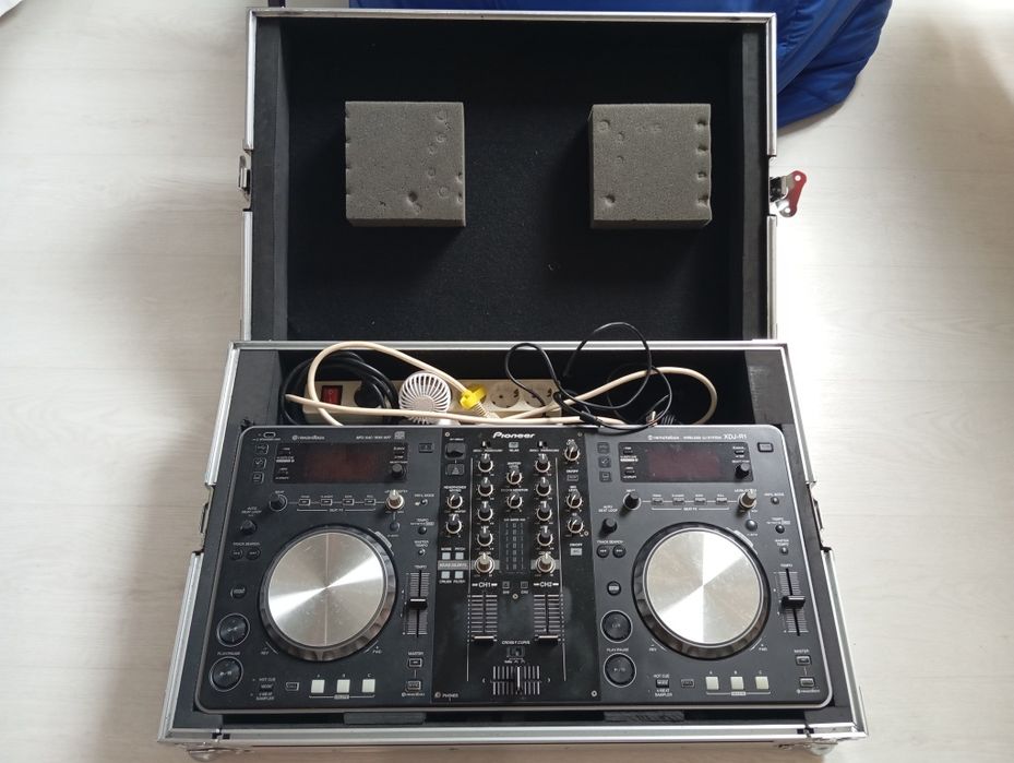 Pionner DJ XDJ R1