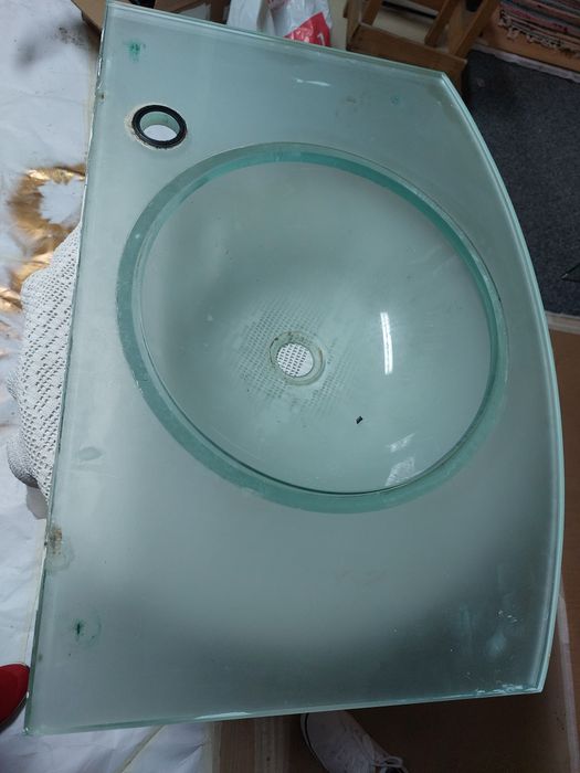 Bacia com base para móvel wc