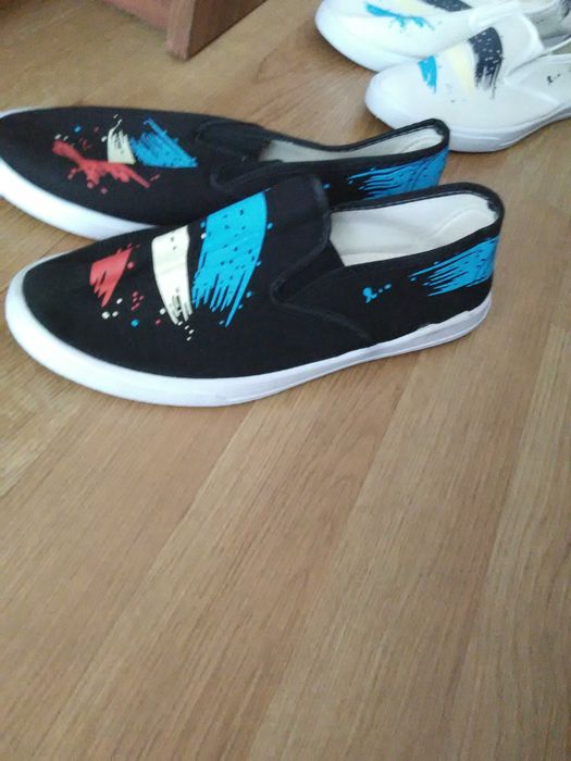 Nowe buty wsuwane trampki damskie