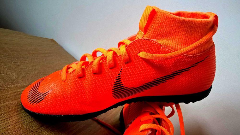 Nike MercurialX SuperflyX 6 Club TF Junior  na orlik r 36 perfekt