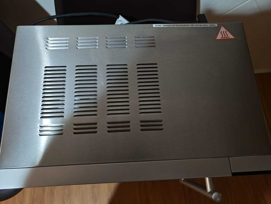 Micro ondas Grill Electronia 700W