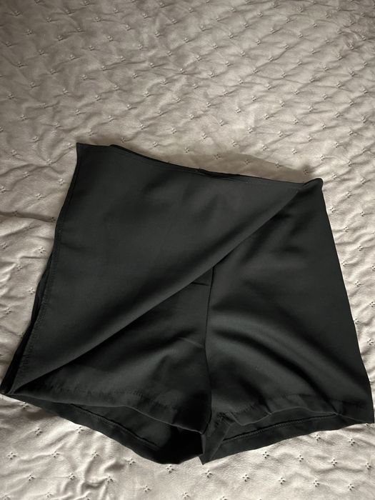 Продам спідницю шорти