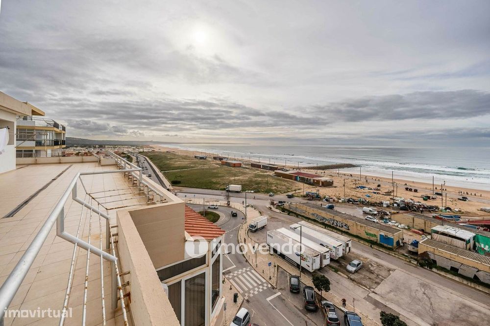 Apartamento T1 junto à praia, com estacionamento, Costa da Caparica