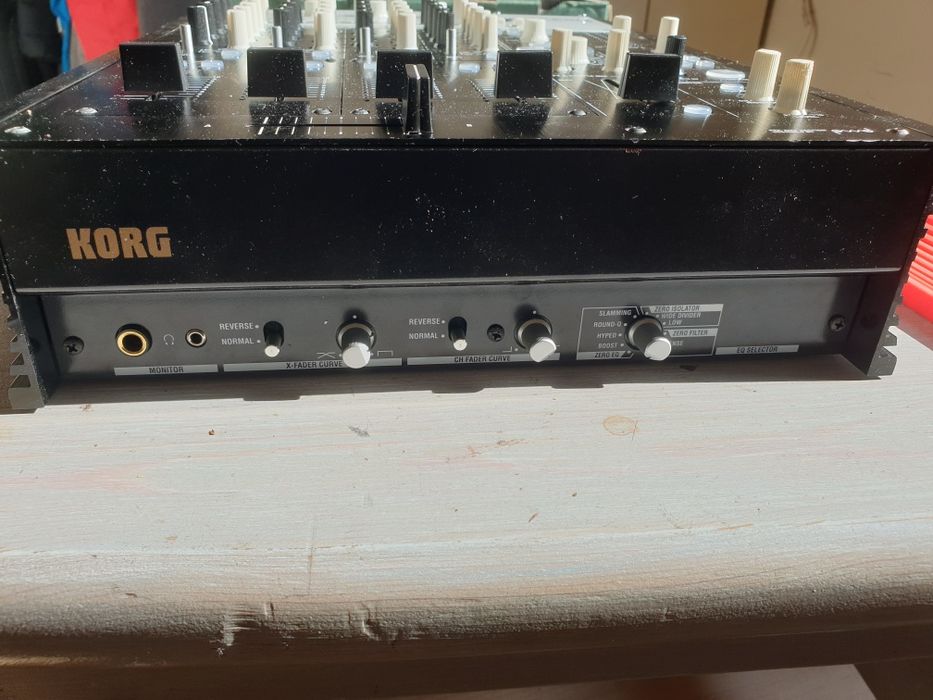 Dj mixer kontroler korg zero 4 midi