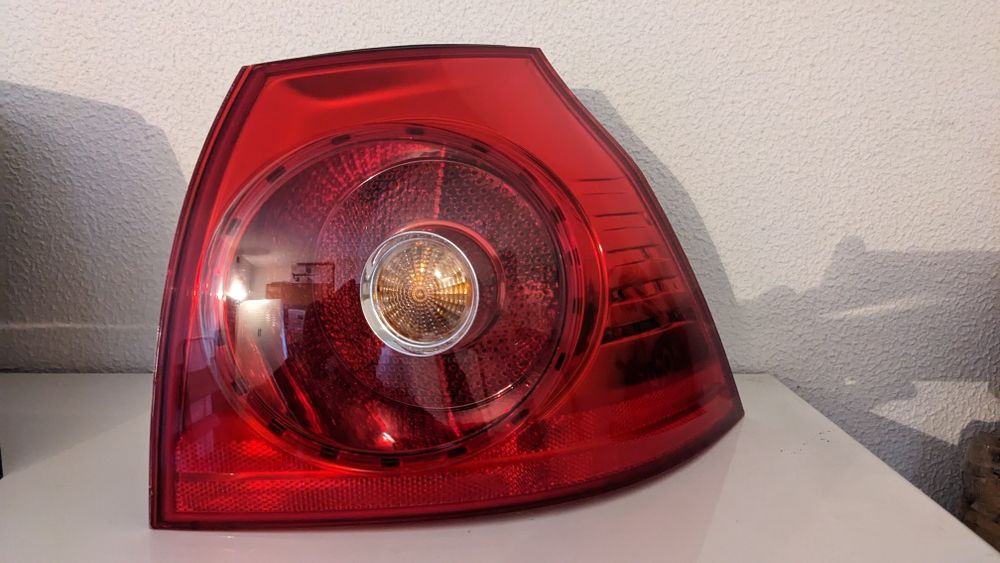 Farolins traseiros Golf 5