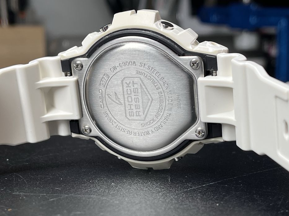Casio G-SHOCK GW-6900a mb6 solar biały połysk