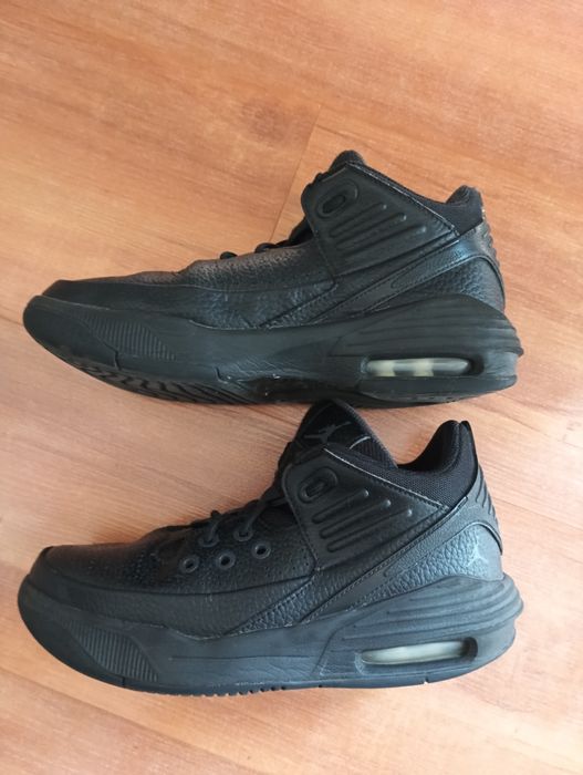 Buty Jordan Max Aura 5 rozmiar 36,6 ( wkładka 23,5 cm )