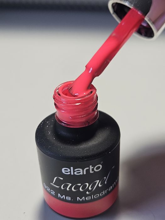 Lakier hybrydowy Elarto