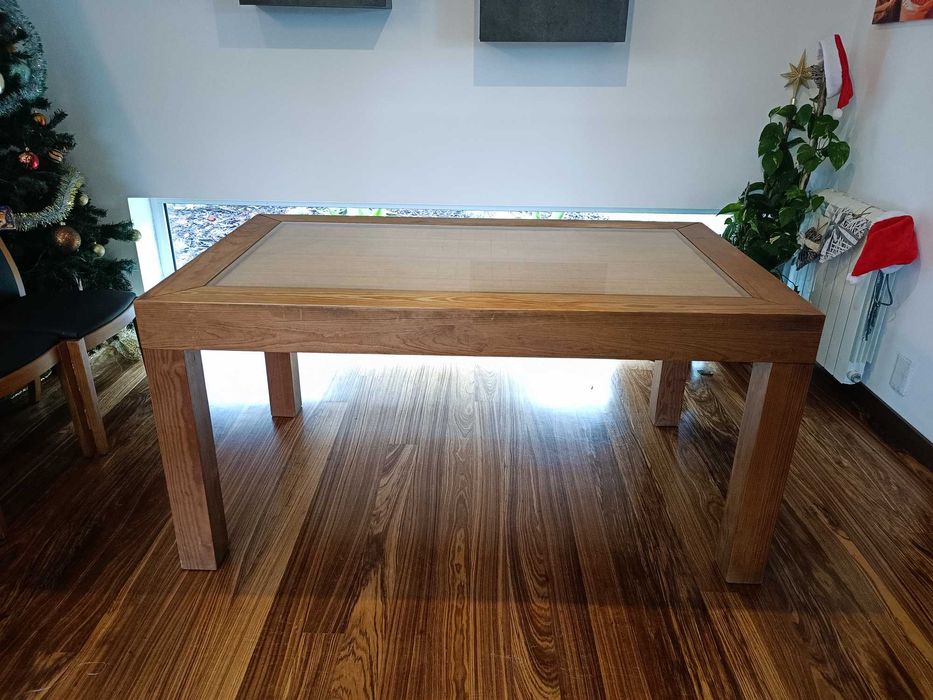 Dining Table, Solid Wood Top with Tempered Glass, L 0.95 × W 1.6 × H 0.864285485626498124