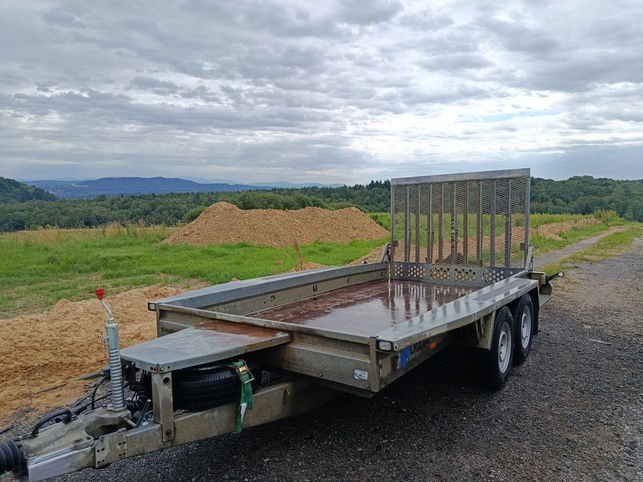 **Pomoc Drogowa- Autolaweta- Wypożyczalnia lawet - Transport**