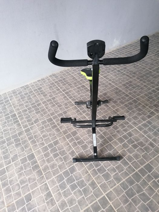 Maquina de exercícios