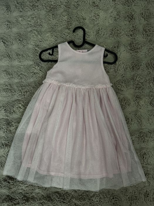 Ubrania dla dziewczynki 7 lat.