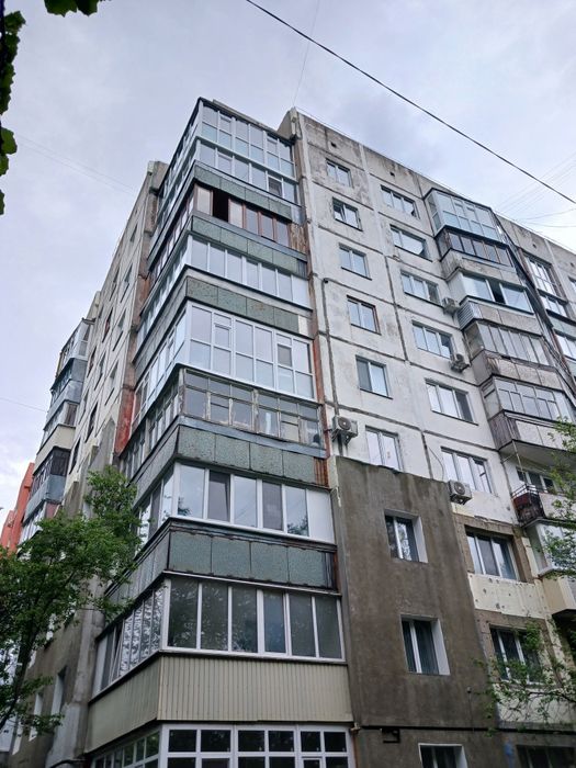 Продам 3х комн 68 м2. Доценко