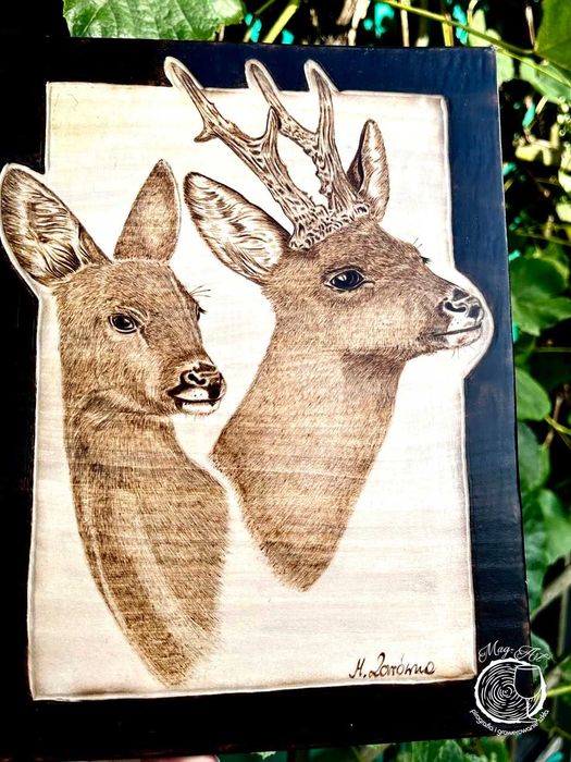 SARNY PORTRET - ręcznie wypalony obraz (pirografia)