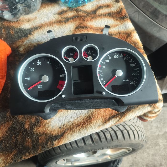 Audi TT 8N 1.8T Licznik Zegar