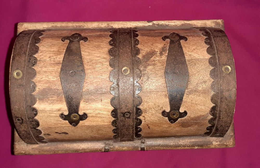 Baú/Guarda-Joias em Madeira