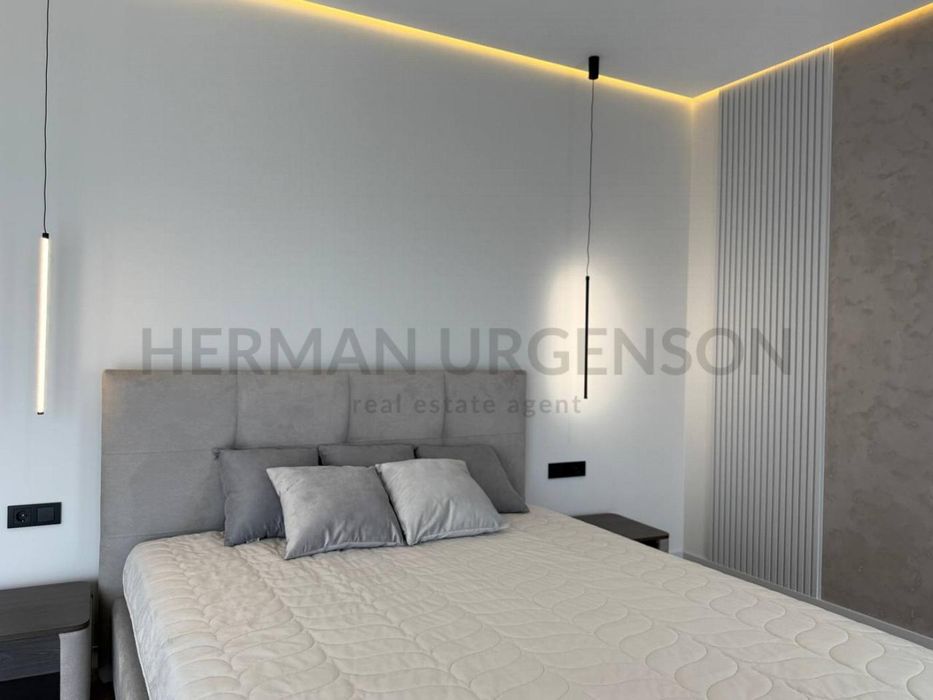 Продаж дуплексу 175 м.кв / 3.5 сотки / Ужгород, р-н Садовий