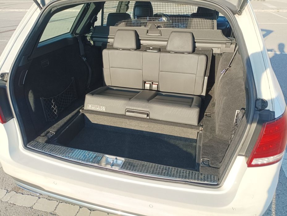 Mercedes E 250 Sw AMG 204 CV  Caixa Automática  de 7 velocidades  e 7 Lugares e Tecto panorâmico e de abrir