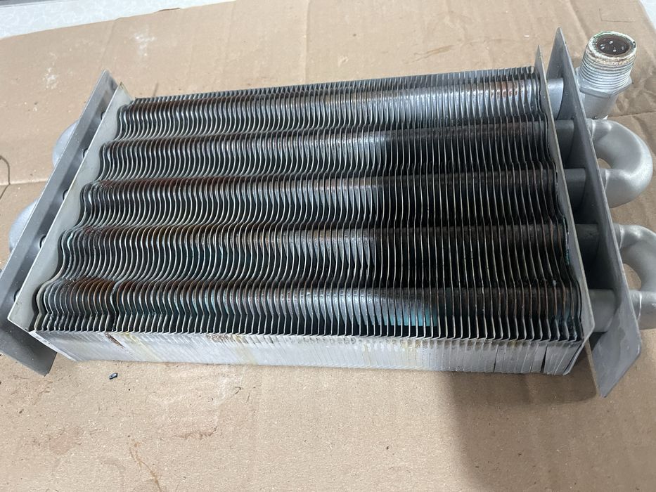 Комплектующие б/у для газового котла zoom