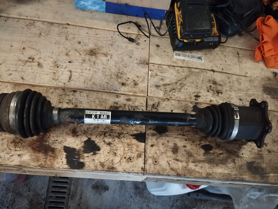 półoś 8e0 407 271 ar audi a4 b7