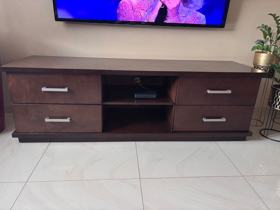 Sprzedam komodę pod telewizor