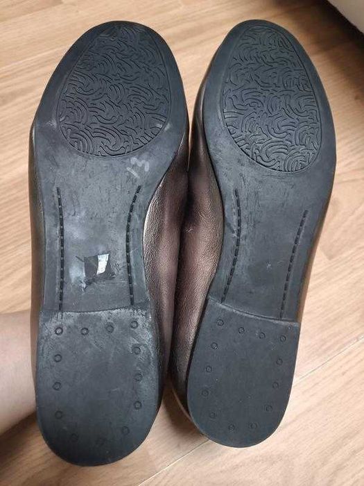 Сріблясті туфлі лофери
Claudia Ghizzani