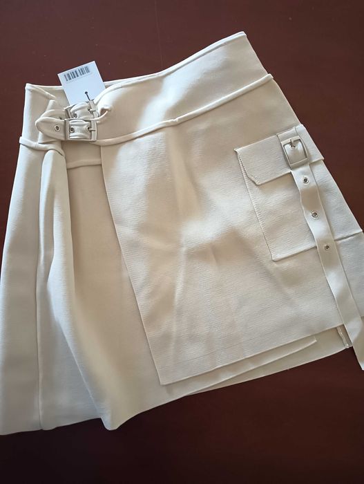 Conjunto ZARA com etiqueta tamanho M