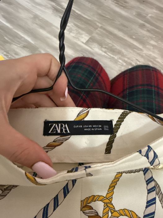 Zara шорти XS-S