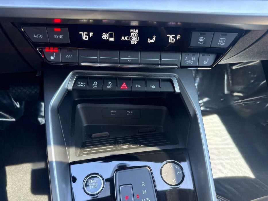 Audi A3      2024