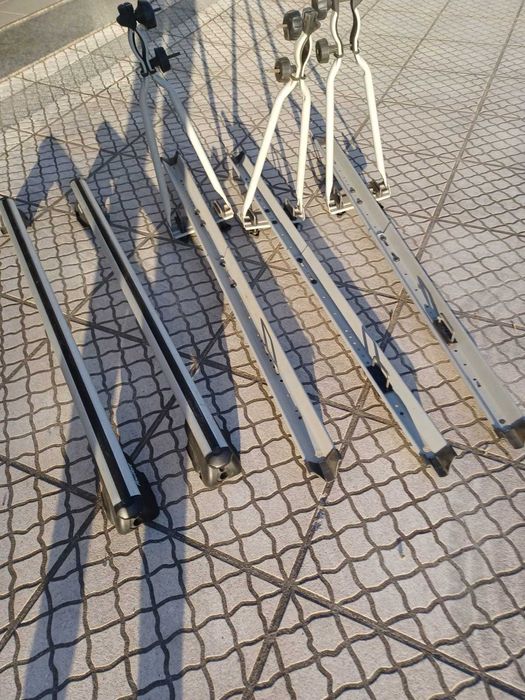 Kit Barras de Tejadilho FeuVert + 3 Suportes de Bicicleta para Carro