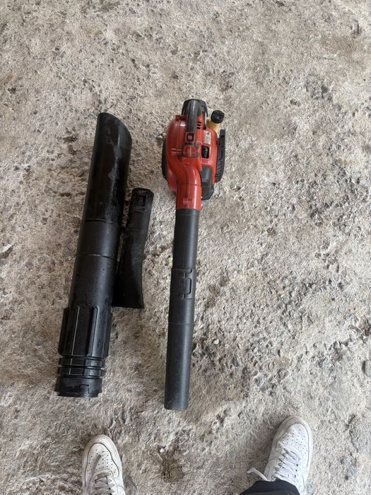 Soprador com aspirador de folhas usado jonsered
