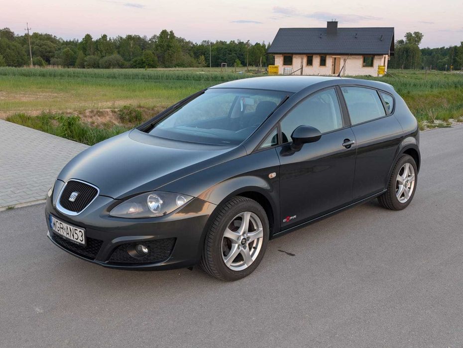Samochód seat leon 2