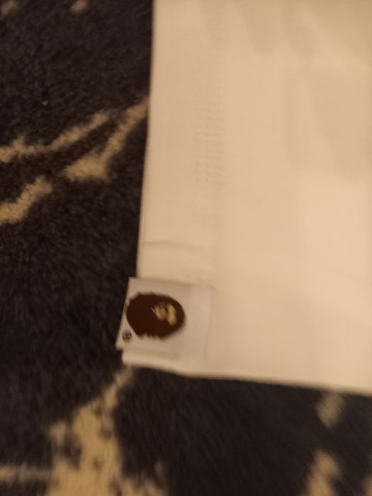 Biała koszulka bape