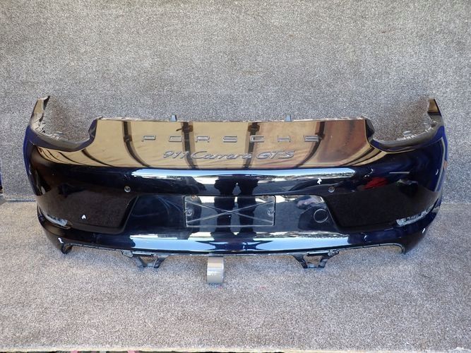 PORSCHE CARRERA GTS 911 zderzak tylny tył