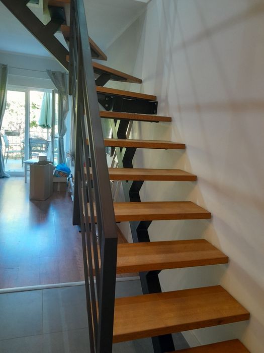 Schody zewnętrzne metalowe