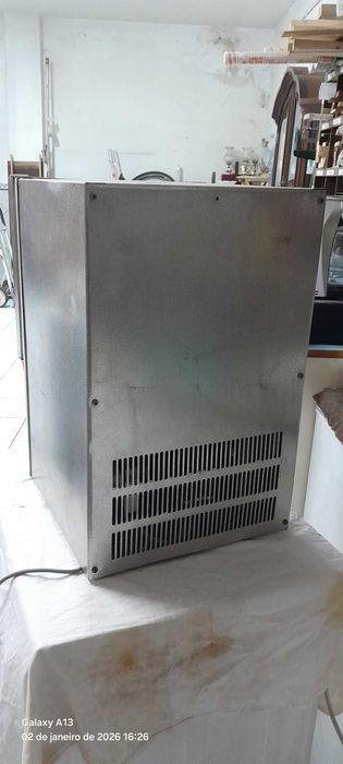 Mini refrigerador de bebidas