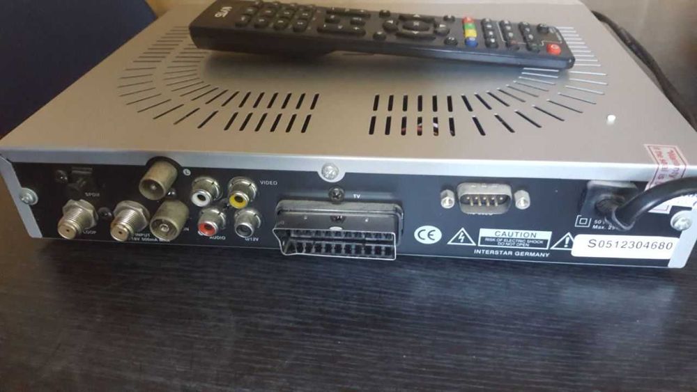 Супутниковий тюнер (Спутниковый тюнер)