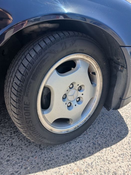 Mercedes-Benz ÓTIMO estado
