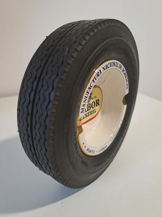 Cinzeiro antigo Pneus MABOR GENERAL