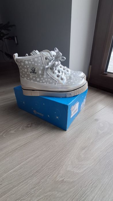 Wysokie trampki dziewczęce rozmiar 34