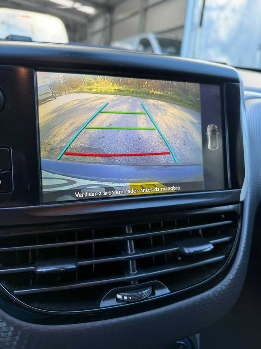 Peugeot 208 1.2 VTi Style / 11/2016 /  132.000 KM